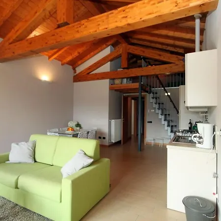 Oleandro Balcony 5 - By Lovecomo Feriehus Menaggio