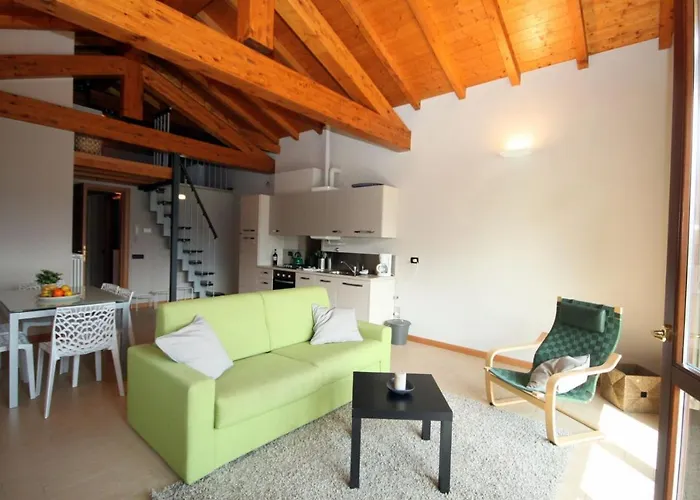 Casa vacanze Oleandro Balcony 5 - By Lovecomo Menaggio