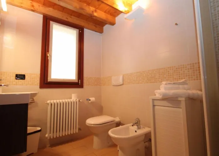 Oleandro Balcony 5 - By Lovecomo * Menaggio