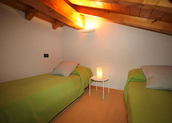 בית נופש Oleandro Balcony 5 - By Lovecomo מנאג'יו